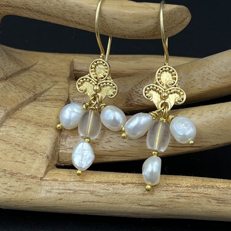 Pearl Crystal Gold Earrings